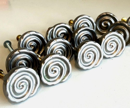 Swirl knobs satin - swirl,